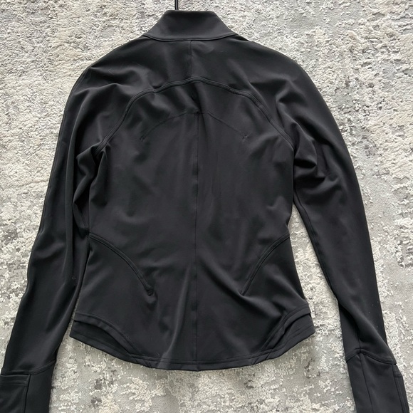 Like new lululemon size 8 I still jacket black - Picture 2 of 2